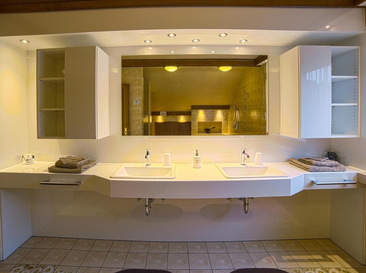 Eleganza Monschau Hotel ภายนอก รูปภาพ